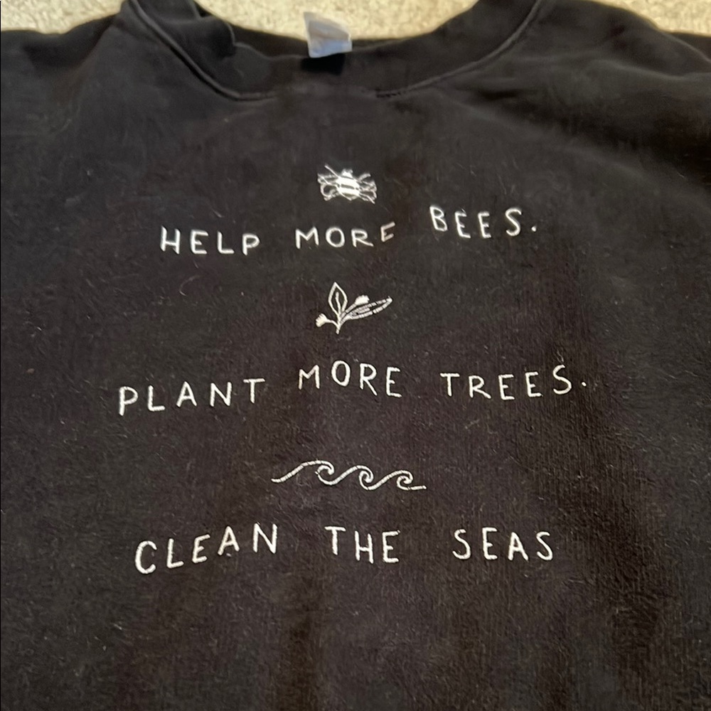 Women’s Black Eco-Friendly Sweatshirt